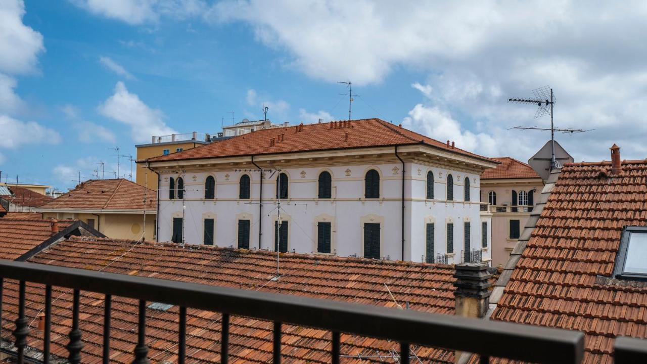 Dei Mille 31 B Apartman Albenga Kültér fotó