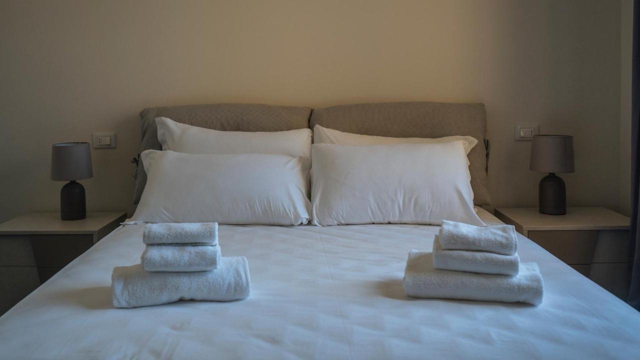 Dei Mille 31 B Apartman Albenga Kültér fotó