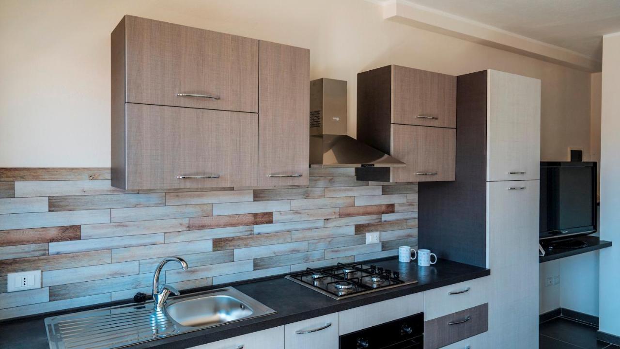Dei Mille 31 B Apartman Albenga Kültér fotó
