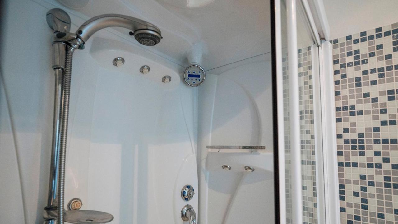 Dei Mille 31 B Apartman Albenga Kültér fotó